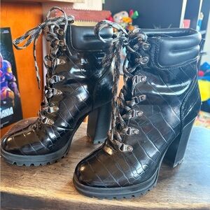 Aldo Black Croc-Embossed Lace-Up Platform Ankle Boots